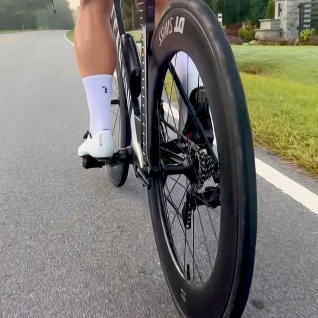 bambū werx athlete wearing bamboo gear